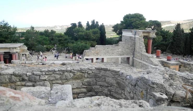 आज तक अनसुलझी है 4000 साल पुरानी इस रहस्यमयी चक्र की गुत्थी weird news,weird phaistos disc,mysterious phaistos disc