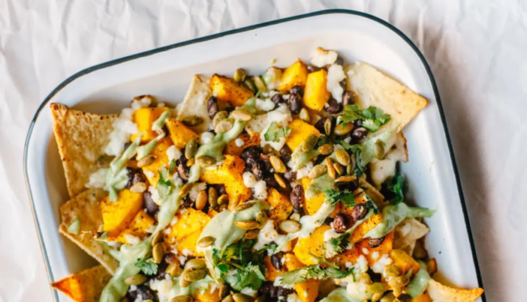 roasted pumpkin nachos,roasted pumpkin nachos recipes,hunger struck,food