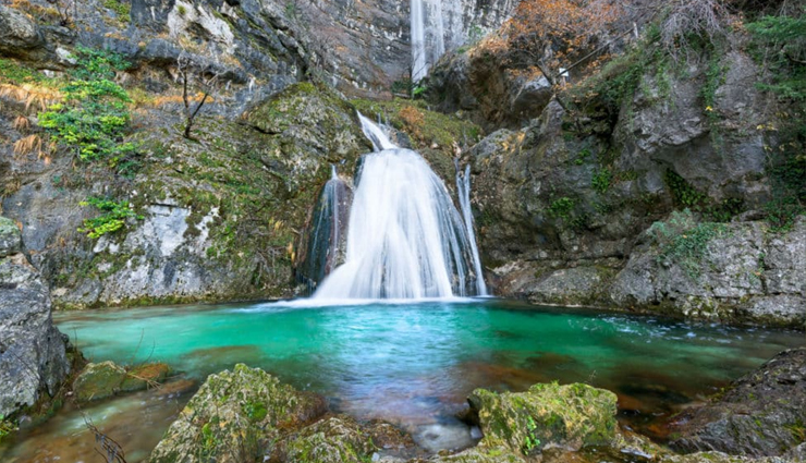 spain breathtaking waterfalls,discovering majestic waterfalls in spain,exploring spain stunning cascades,unveiling the beauty of spanish waterfalls,best waterfalls to visit in spain,spain most impressive waterfall destinations,captivating spanish waterfall wonders,a guide to remarkable waterfalls in spain,experiencing the magic of spain waterfalls,must-see waterfalls in beautiful spain