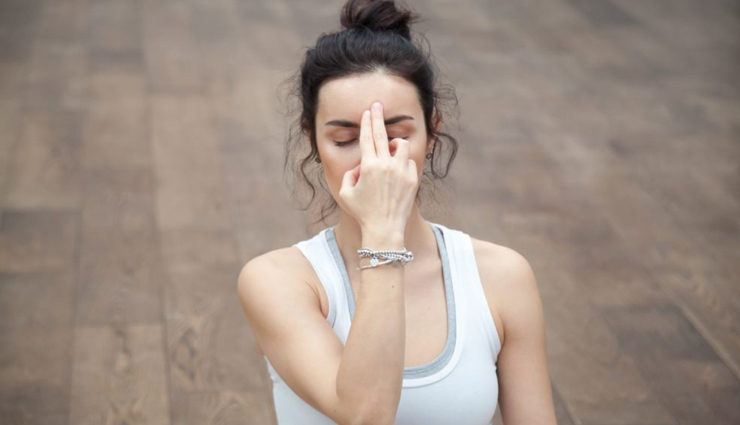lung diseases,yoga therapy to treat lung diseases,nadi shodhan pranayama,benefits of nadi shodhan pranayama,steps for nadi shodhan pranayama,Health,health benefits,Health tips