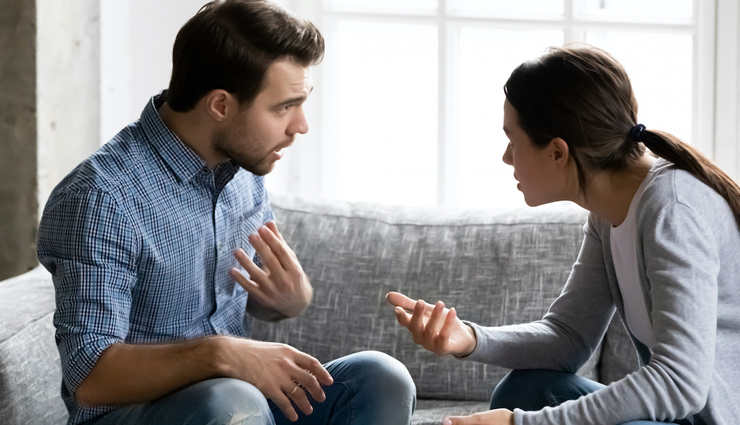 9 Stern Signs of a Nagging Wife