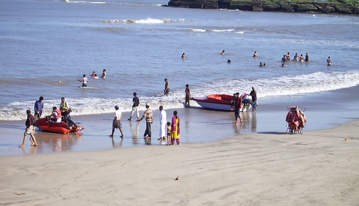 luxury holidays in india,nagoa beach,juhu beach,anjuna beach,baga beach,calangute beach,majorda beach,vagator beach,varca beach,travel,holidays,travel guide