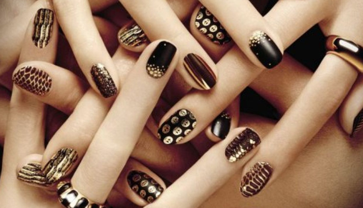 Try These 7 Trendy Nails Arts This Wedding Season 