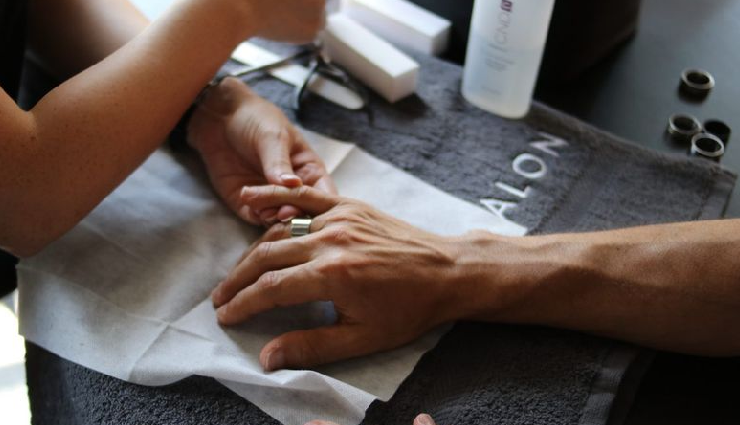 essential mens grooming tips,grooming advice for men,men grooming routines,personal care tips for males,stylish grooming practices,male grooming habits,grooming tips for a polished look,men skincare essentials,haircare tips for men,mens grooming dos and donts