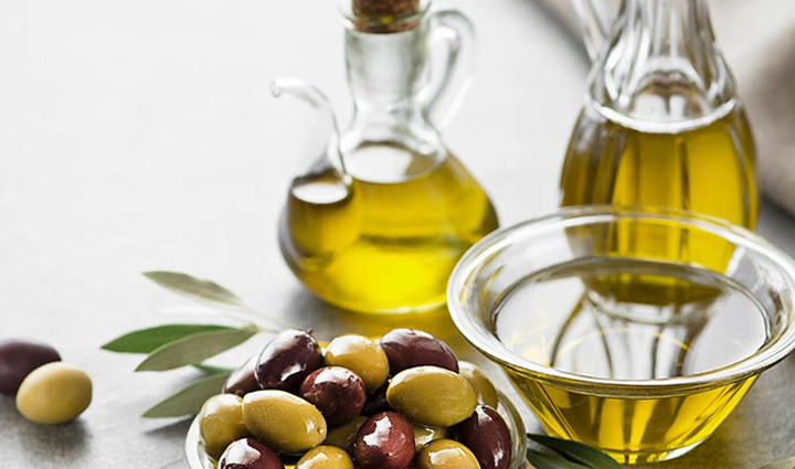 इन उपायों की मदद से नाखूनों को बनाए मजबूत, बार-बार टूटने की परेशानी से मिलेगा छुटकारा troubled by frequent breakage of nails get long and beautiful nails with these remedies,beauty tips,beauty hacks