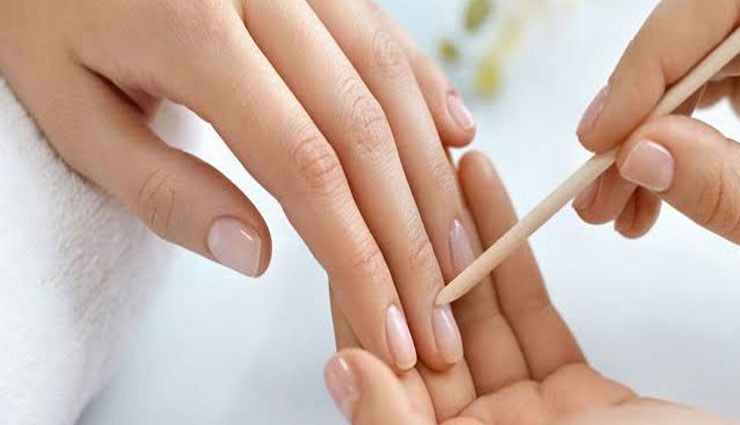 things not to do with nails,nails care tips,beauty tips,hands care tips