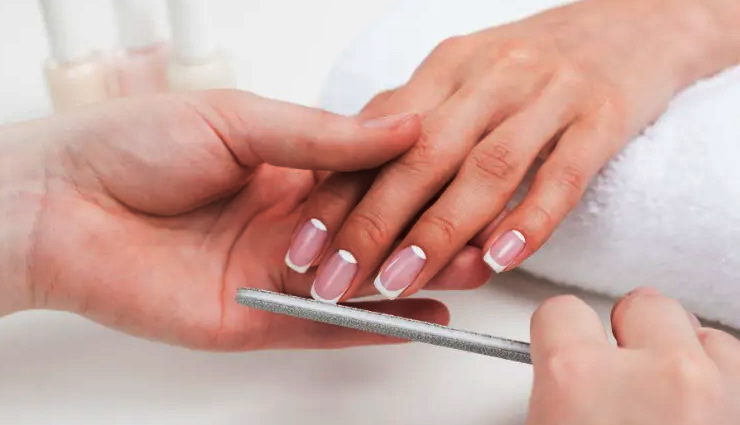 nail growth tips,natural nail growth remedies,how to grow nails faster,tips for strong nails,biotin for nail growth,nail hardeners,nail grooming tips,healthy nails