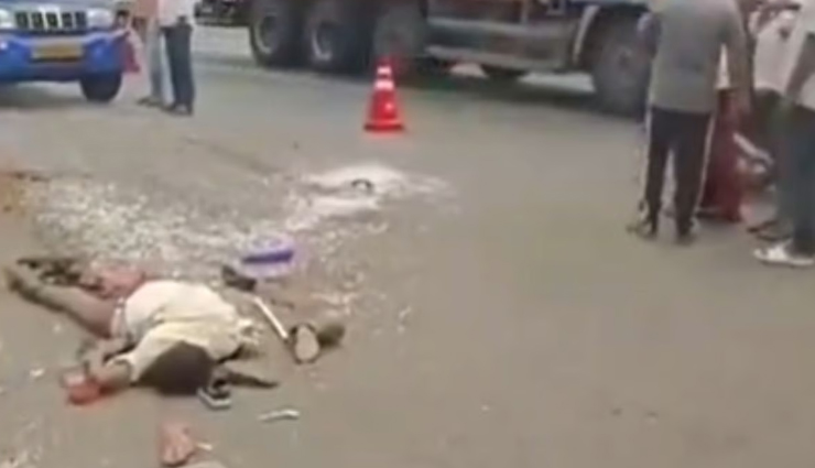 नेल्लोर में कावली राष्ट्रीय राजमार्ग पर स्कूल बस और लॉरी में टक्कर, 2 की मौत, कई घायल 