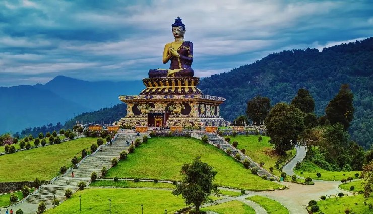 sikkim family vacation,sikkim travel with kids,best places in sikkim,sikkim tourism,himalayan family trips,tsomgo lake,gangtok tourism,sikkim adventure parks,family-friendly destinations sikkim,sikkim monasteries visit