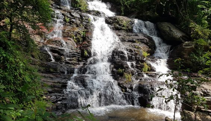 spectacular waterfalls in thailand,explore thailand stunning waterfalls,breathtaking thai waterfalls to visit,discover thailand most beautiful waterfalls,must-see waterfalls for travelers in thailand,natural wonders: thai waterfall exploration,unforgettable waterfall experiences in thailand,top cascades to explore in thailand,thailand awe-inspiring waterfall destinations,best waterfall sightseeing in thailand