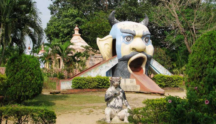 deoghar,spiritual destination,serene retreat,pilgrimage site,sacred place,tranquil escape,religious significance,serenity and spirituality,divine ambiance,pristine landscapes,meditative retreat,peaceful sanctuary,spiritual exploration,holy pilgrimage,tranquility and devotion