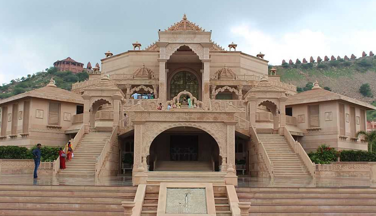 देश की टॉप ट्रैवल डेस्टिनेशन्स में से एक हैं अजमेर, यहां की इन जगहों पर लें घूमने का आनंद travel guide for ajmer rajasthan,top tourist destinations in ajmer,best places to visit in ajmer,historical places to visit in ajmer,popular attractions in ajmer,religious places to visit in ajmer,famous landmarks in ajmer,cultural experiences in ajmer,offbeat destinations in ajmer,things to do in ajmer rajasthan