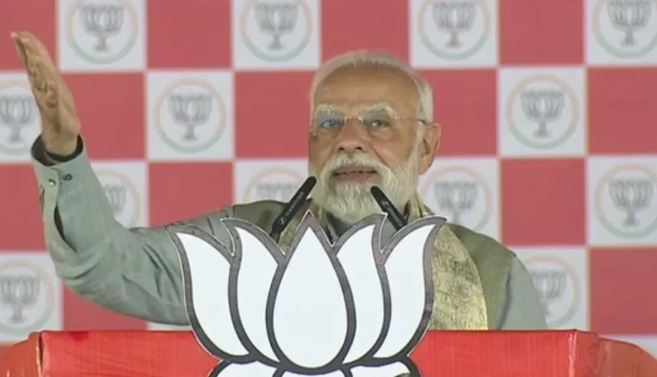 ‘छठी मैया का अपमान नहीं सहेगा बिहार’ — मुजफ्फरपुर में पीएम मोदी का कांग्रेस-आरजेडी पर प्रहार