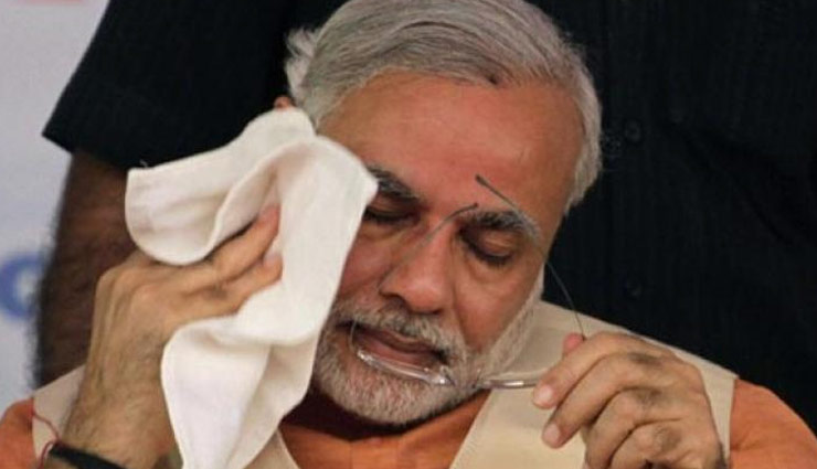 RBI की रिपोर्ट पर विपक्ष के निशाने पर मोदी सरकार, कांग्रेस बोली- 'मोदी मेड डिजास्टर' था नोटबंदी