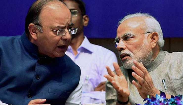 मंथन: रुपये में गिरावट को लेकर RBI गवर्नर ने PM मोदी को दी प्रेजेंटेशन, सरकार ने उठाया यह कदम