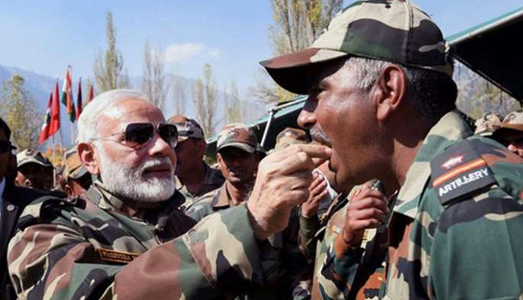 जम्मू-कश्मीर: PM Modi सैनिकों संग मनाएंगे दीपावली, जवानों के साथ बांटेंगे खुशियां
