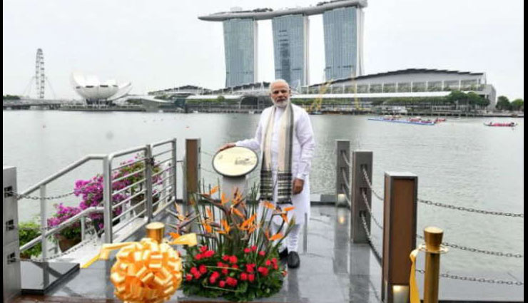 सिंगापुर: मोदी ने महात्मा गांधी की तख्ती का अनावरण किया, अमेरिकी रक्षा सचिव से की मुलाकात