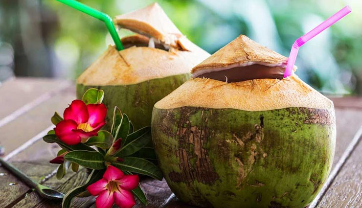 आपके दिल की रक्षा करता है नारियल पानी, इसको पीने के है कई फायदे