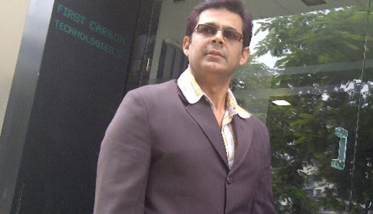 This Actor Goes Bald For a Show