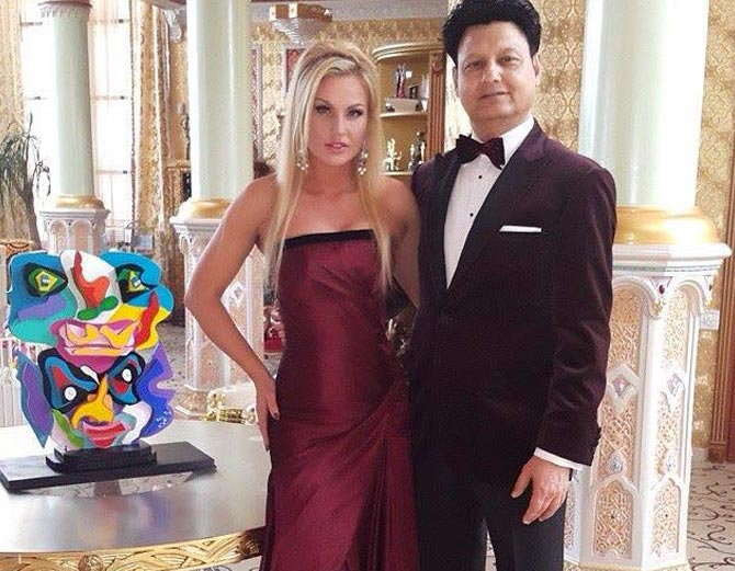 kamalia,pakistani,champagne,weird story