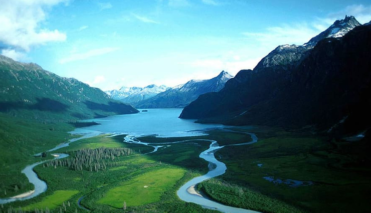 least crowded national parks,national parks to visit around the world,canyonlands national park,utah,north cascades national park,washington,dry tortugas national park,florida,kings canyon national park,california,lake clark national park & preserve,alaska,congaree national park,south carolina