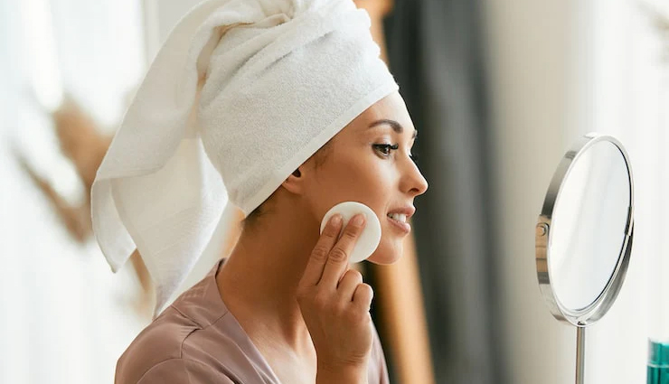 sensitive skin care tips,how to care for sensitive skin,tips for sensitive skin,skincare for sensitive skin,moisturizing sensitive skin,sunscreen for sensitive skin,avoiding irritants for sensitive skin,natural products for sensitive skin,how to prevent skin irritation,sensitive skin protection tips,avoiding scented products for sensitive skin,soothing sensitive skin,skincare for dry sensitive skin,best products for sensitive skin