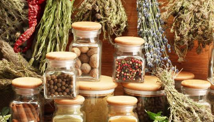 natural medicines,spices as natural medicines,spices,turmeric,ginger,Olive Oil,cloves,cayenne pepper