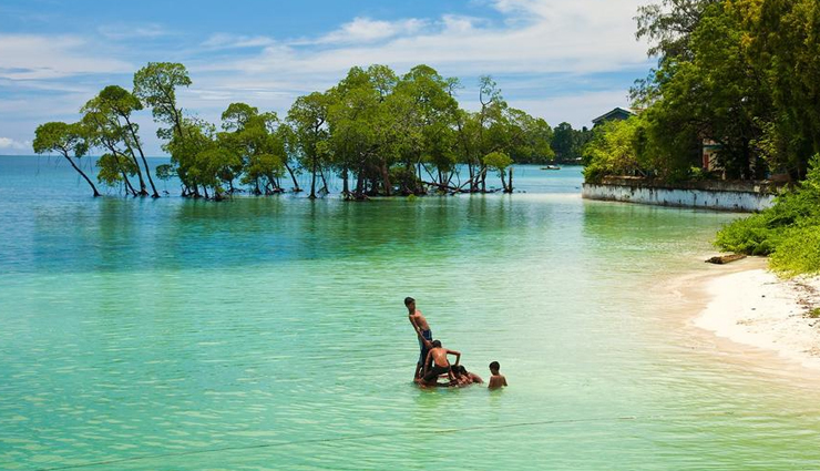 beautiful places in india,india,goa beaches,kerala backwaters,majuli island assam,dudhsagar waterfall goa,floating lake manipur,sundarbans forest west bengal,banni grassland gujarat,flower valley uttarakhand