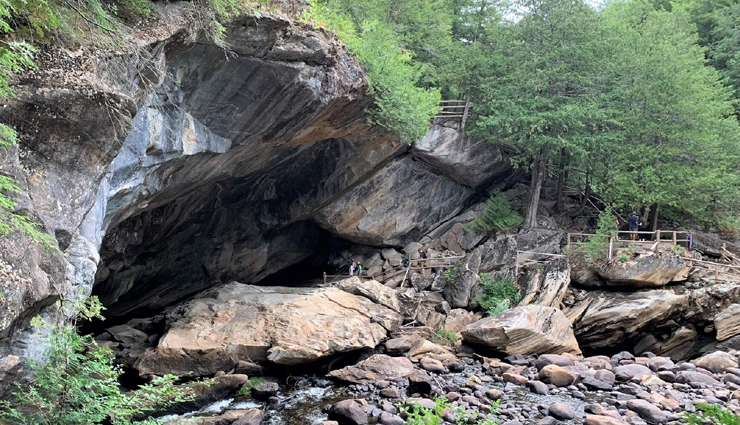 caves in new york,new york underground wonders,spelunking in new york,subterranean beauty of new york,new york remarkable caves,underground adventures in new york,hidden caves in the empire state,discovering new york geological treasures,exploring caves in upstate new york,caverns and caves in the state of new york