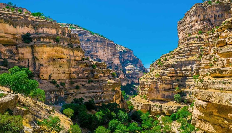 natural wonders in iran,iran,places to visit in iran,mount damavand,torkaman sahra,dasht-e lut,salt plains,dasht-e kavir,maranjab desert