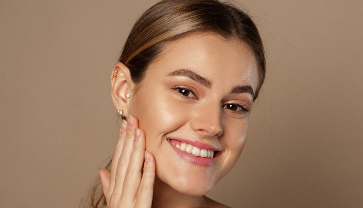 potato juice benefits,face benefits of potato juice,incredible benefits of potato juice for the face,potato juice for glowing skin,potato juice for even skin tone,revitalizing effects of potato juice,potato juice for dull skin,natural skincare with potato juice,potato juice for healthy complexion,nourishing properties of potato juice