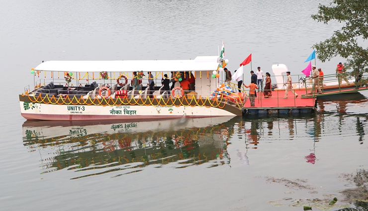 gorakhpur tourist attractions,must-visit places in gorakhpur,gorakhpur sightseeing spots,gorakhpur travel destinations,gorakhpur city exploration,gorakhnath temple visit,railway museum gorakhpur,ramgarh taal lake,nauka vihar boating experience,imambara gorakhpur,gita vatika gorakhpur,vir bahadur singh planetarium gorakhpur,gorakhpur historical sites,cultural landmarks gorakhpur,gorakhpur spiritual journey,gorakhpur city guide,gorakhpur vacation spots,gorakhpur family attractions,tourist hotspots in gorakhpur,discover gorakhpurs charm