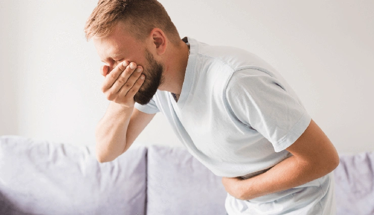 stomach ulcer symptoms,recurring stomach pain,ulcer causes,digestive issues,stomach lining damage,perforated ulcer,bleeding ulcer,early signs of ulcers,stomach health,acid-related pain