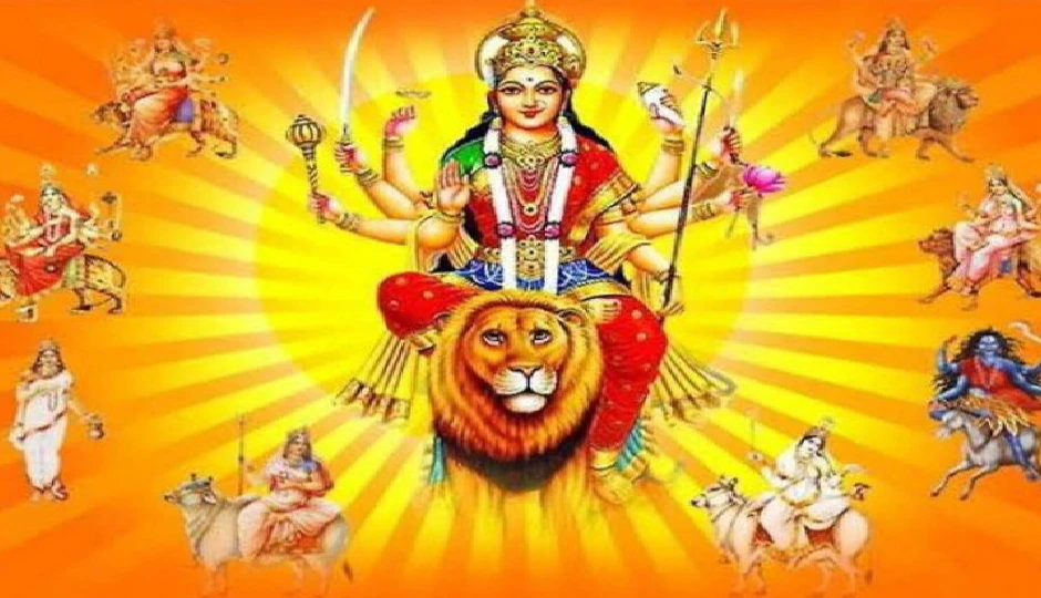 Navratri 2025: नवरात्रि में भूलकर भी न चढ़ाएं ये फल मां दुर्गा को, जानें भोग से जुड़े जरूरी नियम