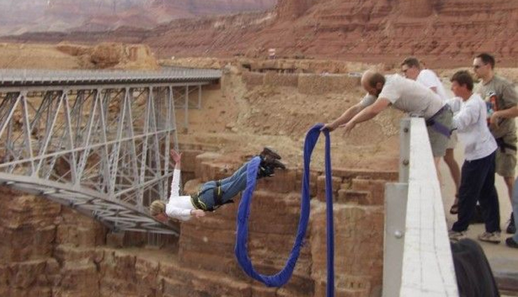 एडवेंचर प्रेमी हैं तो चले आइये दुनिया की इन जगहों पर बंजी जम्पिंग को रोमांच लेने best place for bungee jumping,top bungee jumping destinations,ultimate bungee jumping locations,thrilling bungee jumping spots,bungee jumping adventure centers,bungee jumping hotspots,top-rated bungee jumping sites,premier bungee jumping locations,bungee jumping excellence,unmissable bungee jumping destinations,बंजी जम्पिंग के लिए सर्वश्रेष्ठ स्थान,बेस्ट बंजी जम्पिंग स्थल,बंजी जम्पिंग के लिए शीर्ष स्थल