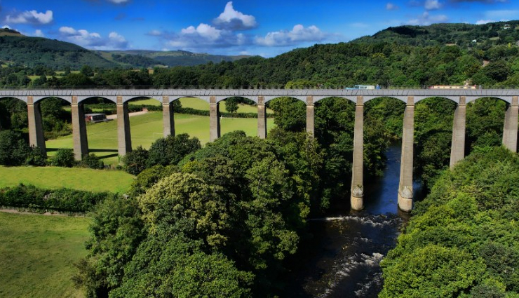navigable aqueducts,pontcysyllte aqueduct,uk,haverud aqueduct,sweden,magdeburg water bridge,germany,aqueduct ringvaart haarlemmermeer,netherlands,pont du sart aqueduct,belgium,aqueduct veluwemeer,netherlands