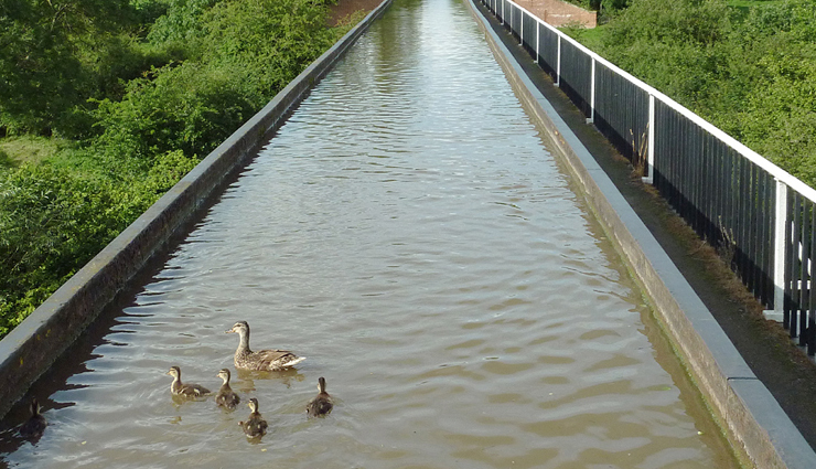 6 Navigable Aqueducts Around The World