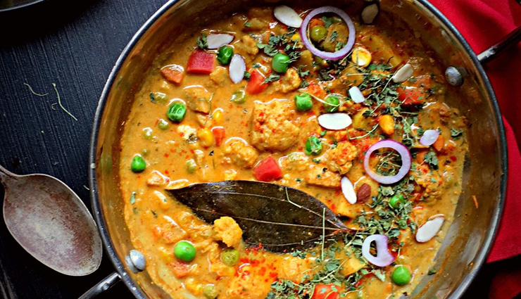 creamy navratan korma,navratan korma recipe,indian curries,hunger struck,food,easy recipes