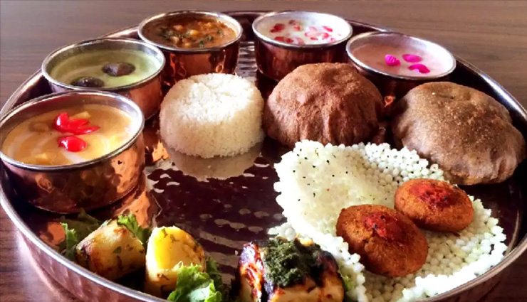 नवरात्रि व्रत में करे इन हेल्दी चीजों का सेवन, दिन भर बनी रहेगी एनर्जी 