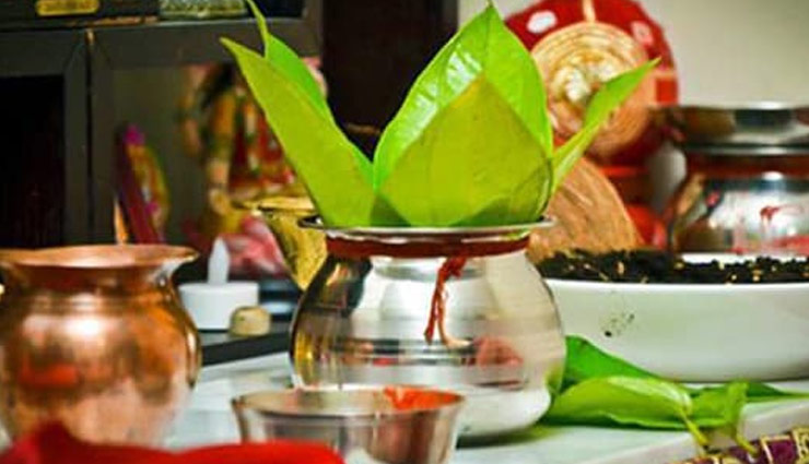 Navratri 2019 : नवरात्रि में 9 दिनों की पूजा के दौरान धारण करे इन रंगों के कपड़ें, पूरी होगी हर मनोकामना