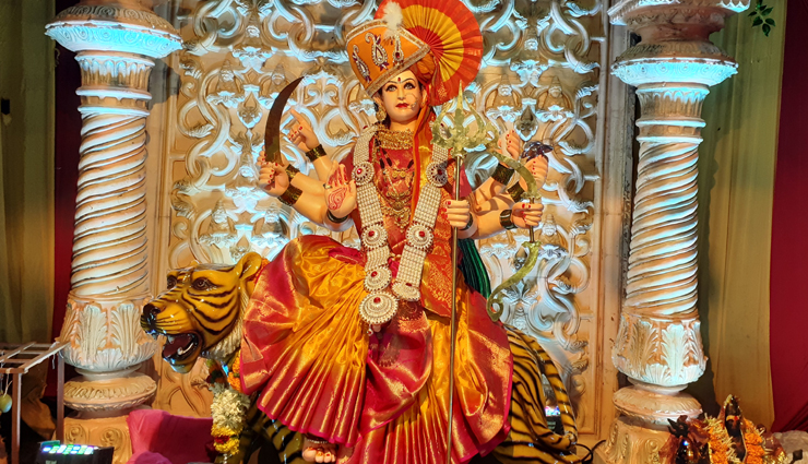 Navratri 2023: मां दुर्गा को प्रसन्‍न करने के लिए नवरात्रि के 9 दिन में पहनें इन रंगों के कपड़े, हर मनोकामना होगी पूरी