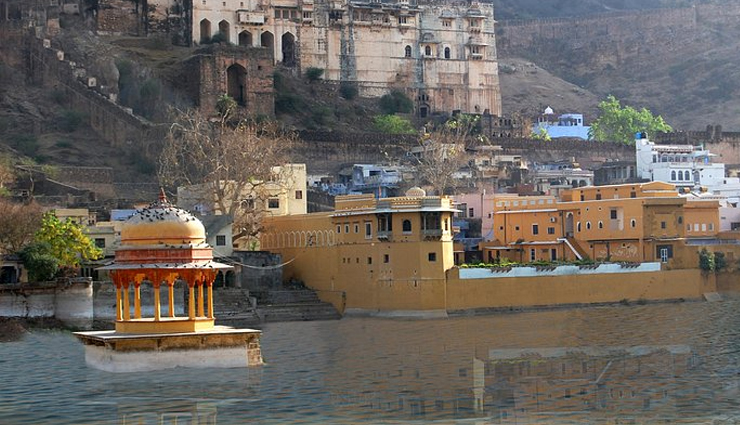 places to explore in bundi,top attractions in bundi,best places to visit in bundi,bundi travel guide,must-see spots in bundi,bundi tourist places,historical sites in bundi,bundi sightseeing,bundi rajasthan attractions,things to do in bundi