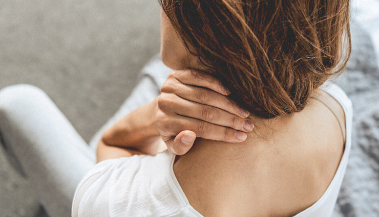 sleeping without pillow benefits,health benefits of pillowless sleep,pillow-free sleep advantages,neck health without pillow,natural sleep posture benefits,sleeping posture and well-being,benefits of pillowless rest,improved spinal alignment without pillow,sleep quality without pillow support,pillowless sleep and back health,optimal sleeping positions for health,neck and posture benefits of pillow-free sleep,बिना तकिये सोने के फायदें