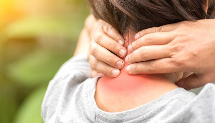 7 Effective Yoga Asanas To Treat Neck Pain