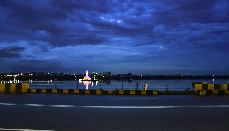 nightlife in hyderabad,things to do at night,hyderabad evening activities,night attractions in the city,late-night fun in hyderabad,hyderabad nightlife experiences,nighttime entertainment in hyderabad,night markets in hyderabad,hyderabad after-dark adventures,nighttime hotspots in the city