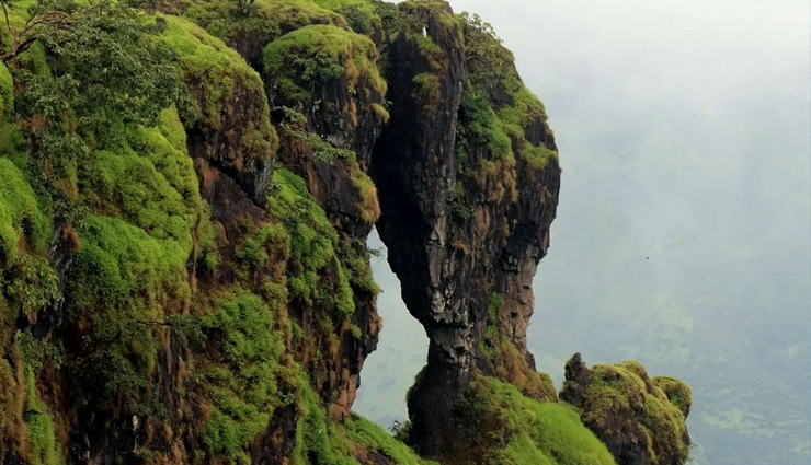 10 wonders of nature in india,needle hole point,lonar crater lake,dudhsagar falls,belum caves,borra caves,magnetic hill,living tree bridges cherrapunji,marble rocks,banni grasslands reserve,loktak floating lake,natural wonders india,top natural attractions india,scenic spots india,unique nature destinations india,must-see natural wonders india