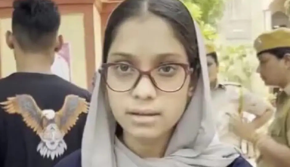 ‘बुर्का मेरी पहचान है’, एंट्री रोके जाने पर NEET अभ्यर्थी कुलसुम बानो का बयान