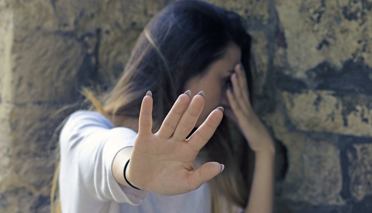 negative people,deal with negative people,relationship,relationship tips