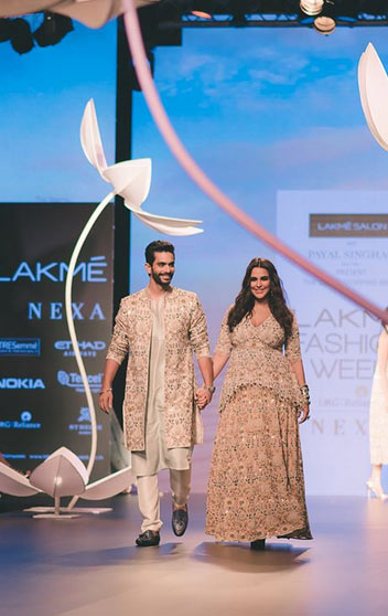 bollywood,neha dhupia,angad bedi,ramp walk,baby bump,lakme fashion week 2018