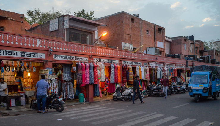 rajasthan,traditional shopping in rajasthan,rajasthan markets,rajasthan tourism,tourist places in rajasthan,travel guide,travel tips,holidays